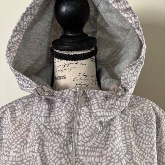 M&S Lightweight Packable Rain or Wind Jacket - Picture 6 of 12